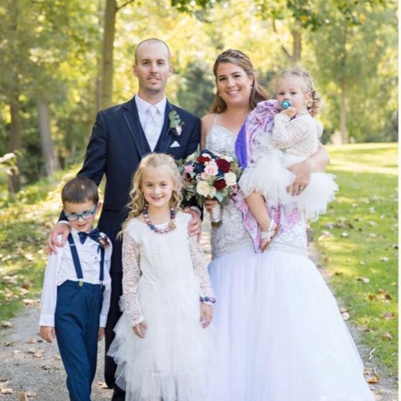 Meet your Posher, Breanne - Picture 1 of 1